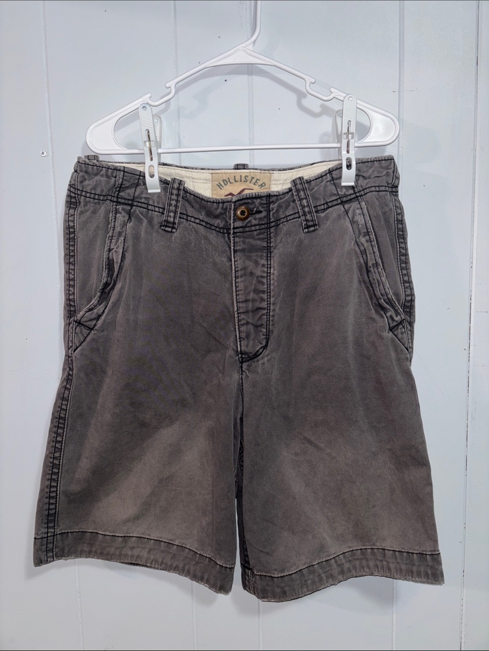 Hollister Men's Washed Gray Cotton Flat Front Shorts